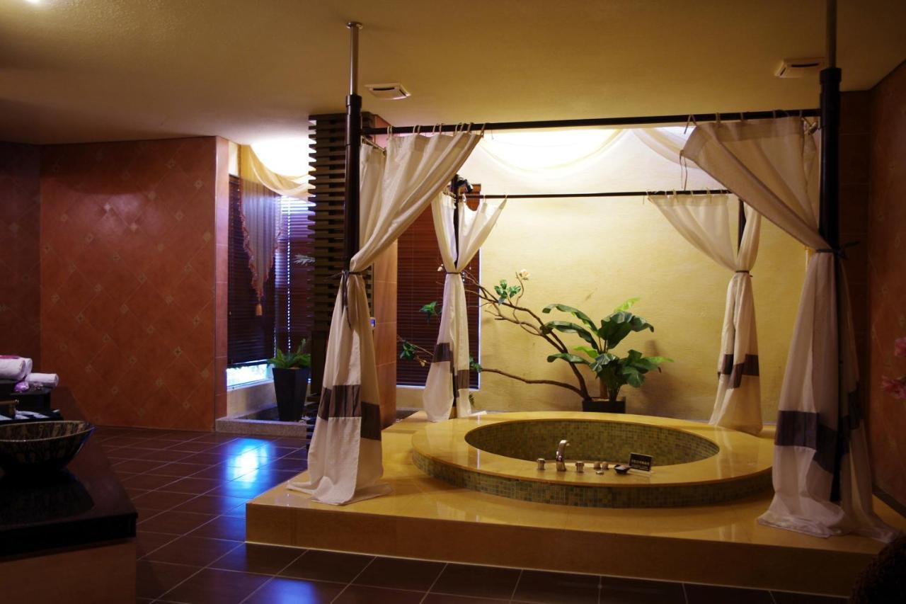 Idee Spa Motel Yangmei Екстериор снимка