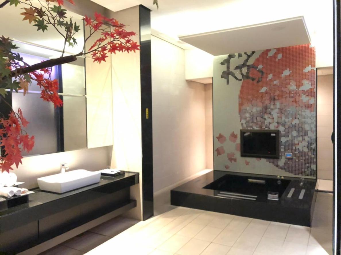 Idee Spa Motel Yangmei Екстериор снимка