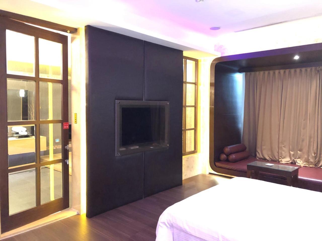 Idee Spa Motel Yangmei Екстериор снимка