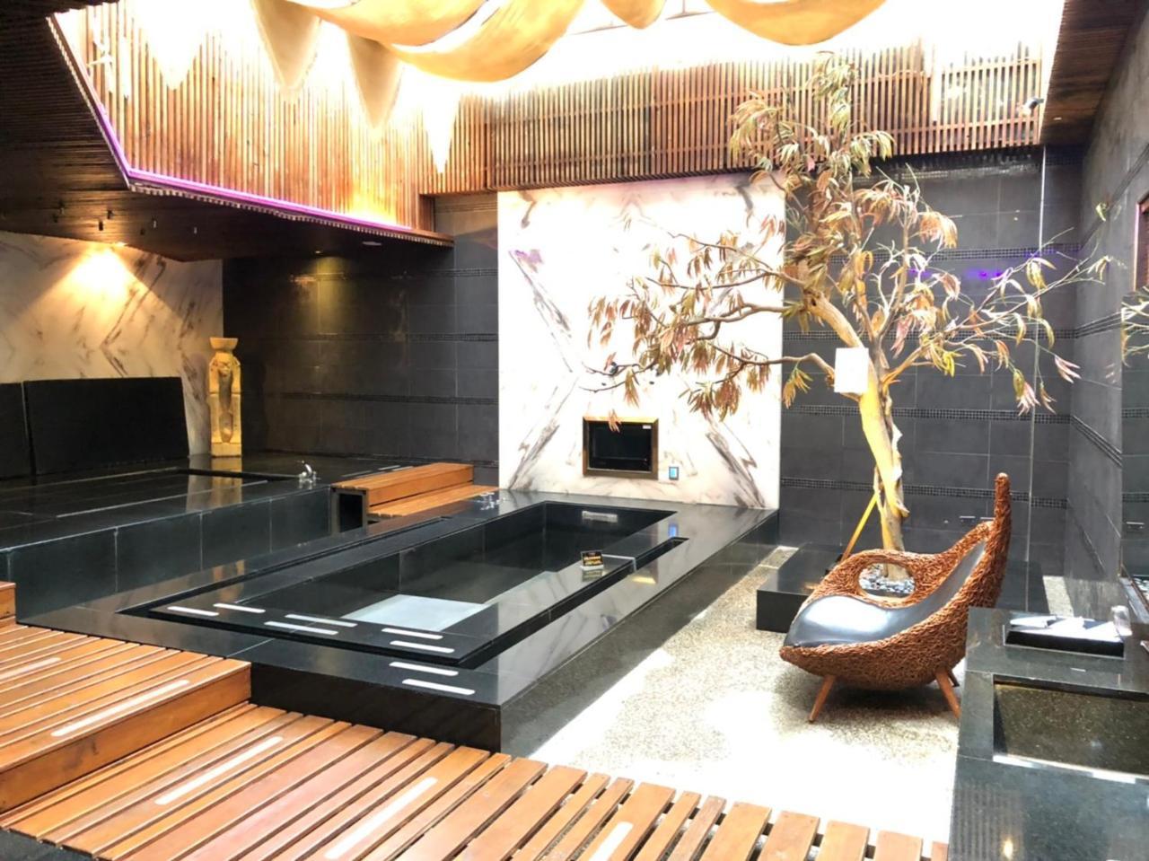 Idee Spa Motel Yangmei Екстериор снимка